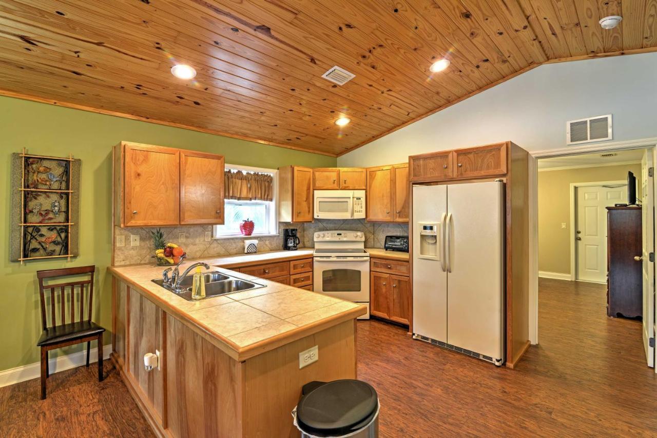 Crystal River Cottage On 1 Acre With Deck And Porch! Yankeetown Ngoại thất bức ảnh